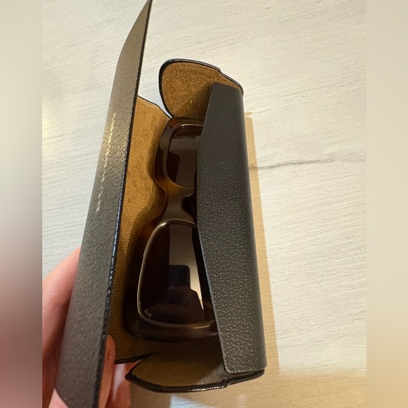 Burberry Tortoise Shell Sunglasses - Picture 4 of 12